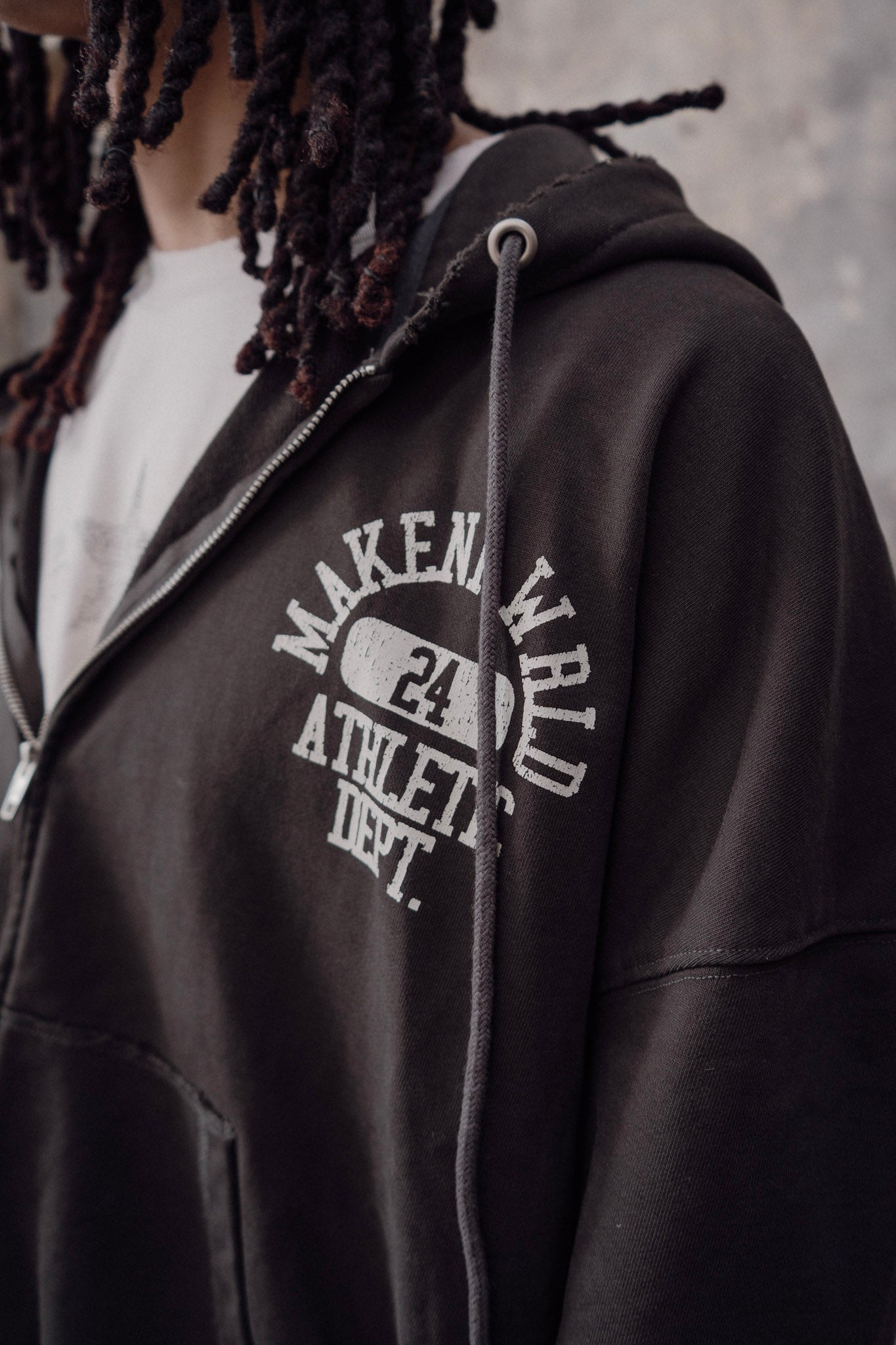 loh zip up