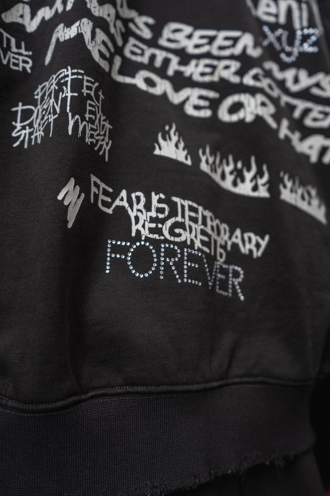 loh zip up